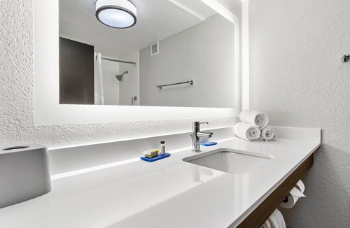 Harlingen Hotel | Holiday Inn Express Harlingen by IHG