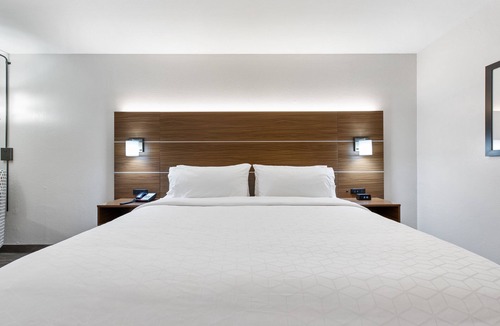 Harlingen Hotel | Holiday Inn Express Harlingen by IHG