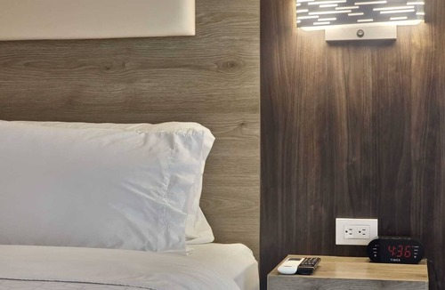 Manzanillo Hotel | Holiday Inn Express Manzanillo by IHG