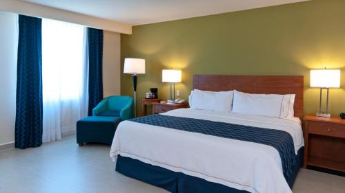 El Tezal Resort | Holiday Inn Express Cabo San Lucas by IHG