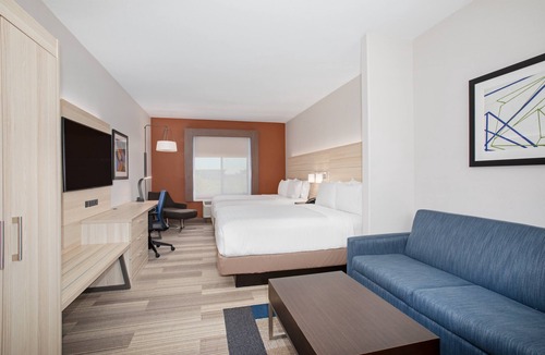 Glendale Sports and Entertainment District Hotel | Holiday Inn Express & Suites Phoenix - Glendale Sports Dist by IHG