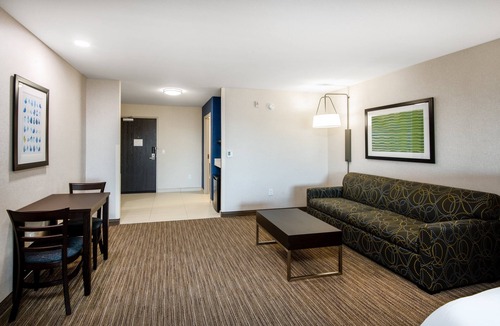 Yuma Hotel | Holiday Inn Express & Suites Yuma by IHG