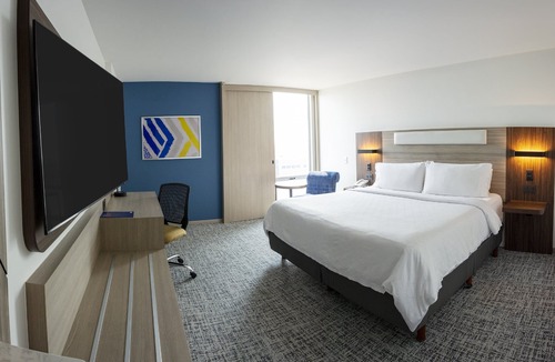 Metepec Hotel | Holiday Inn Express Toluca Galerias Metepec by IHG