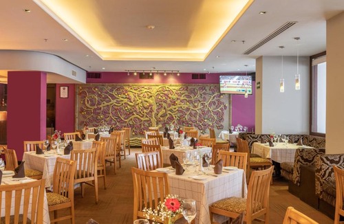 Zona Expo Hotel | Holiday Inn Guadalajara Expo Plaza del Sol by IHG