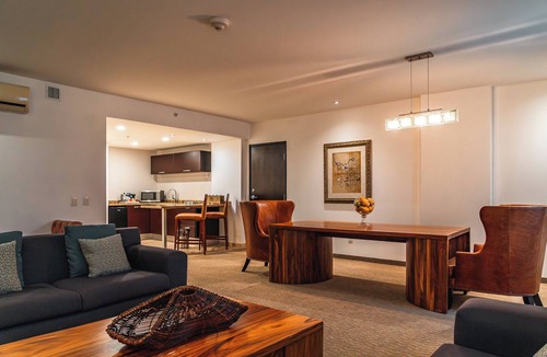 Zapopan Hotel | Holiday Inn Guadalajara Patria Universidad by IHG