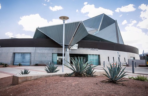 South Mountain Hotel | Holiday Inn Hotel & Suites PHOENIX AIRPORT by IHG