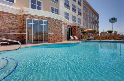 Yuma Hotel | Holiday Inn Yuma by IHG