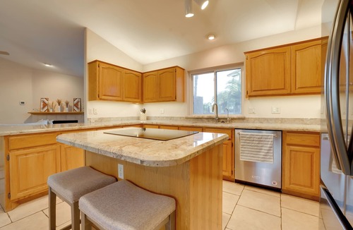 Foothills House | Home on Golf Course w/Private Pool in Phoenix!
