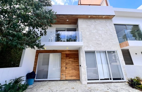 Puerto Morelos House | Home pool/wonderful common area.