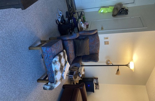 Cooper Commons House | Home Share in Quaint Villa in 55+ Golf Resort. Private bedroom and bathroom.
