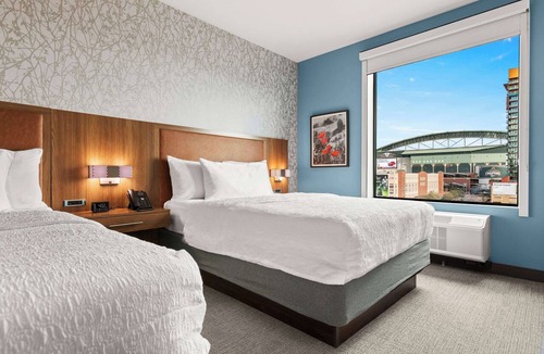 Warehouse District Hotel | Home2 Suites by Hilton Phoenix Downtown