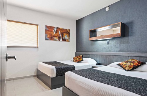 Tres Rios Hotel | Homesuites Zaragoza