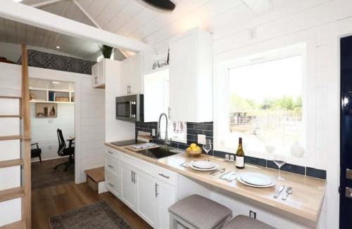 South Scottsdale Resort | Horseshoe Tiny home