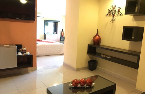 Zona Expo Hotel | Hostalia Hotel Expo & Business Class