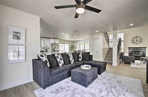 Glendale House | Hot Tub! Family-Friendly Home, 8 Mi to Westgate