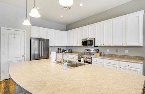 Stetson Hills State House | Hot Tub & On-Site Hiking: Phoenix Retreat!