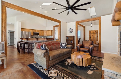 Catalina House | Hot Tub-Pool-Amazing Views! Sleeps 18!