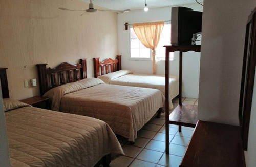 Talpa de Allende Hotel | Hotel Arboledas