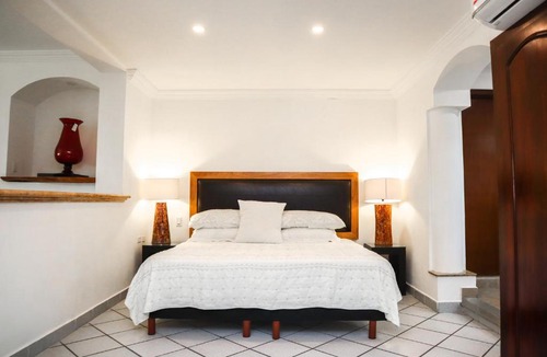Downtown San Jose del Cabo Hotel | Hotel Boutique Plaza Doradas