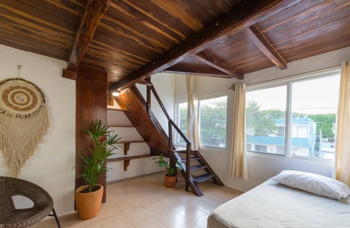 Puerto Morelos Hotel | Hotel Caracol Puerto Morelos
