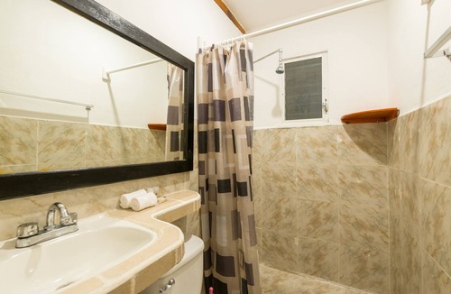Puerto Morelos Hotel | Hotel Caracol Puerto Morelos