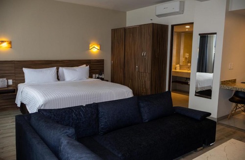Downtown Queretaro Hotel | Hotel Crown Victoria
