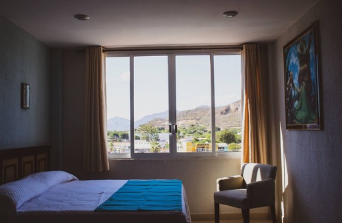 Tehuantepec Hotel | Hotel De La Peña Inn
