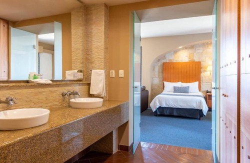 Downtown Queretaro Hotel | Hotel Flamingo Inn