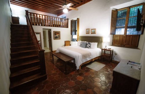 Parras de la Fuente Hotel | Hotel Hostal El Farol