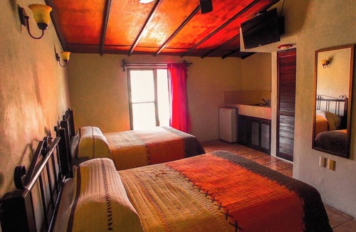 Tuxtla Gutierrez Hotel | Hotel in Tuxtla with comfortable rooms and a family-friendly, pet-friendly.