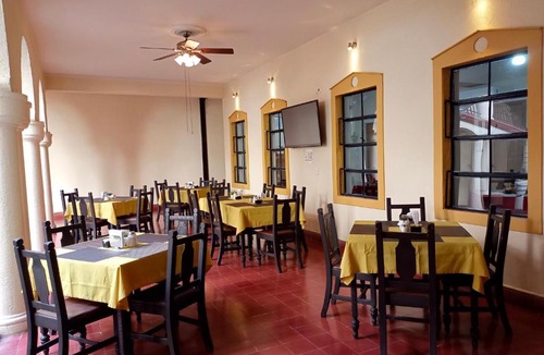 Zona Centro Hotel | Hotel Los Monteros