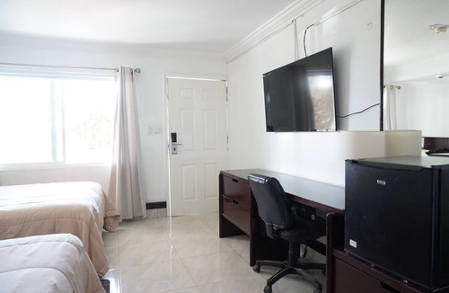 San Quintin Hotel | Hotel Maria Celeste