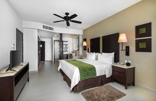 Puerto Morelos Resort | Hotel Marina El Cid Spa & Beach Resort - All Inclusive