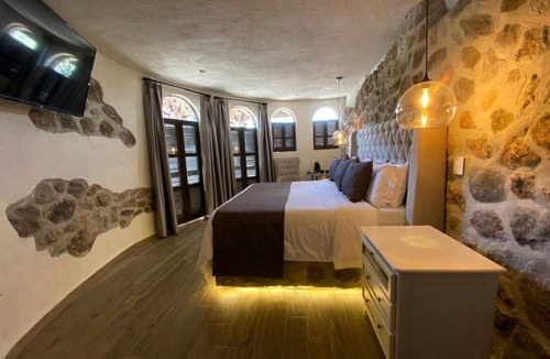 Bernal Hotel | Hotel Montebello