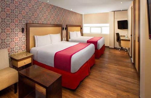 Downtown Mexico City Hotel | Hotel MX garibaldi CDMX, Trademark Collection by Wyndham
