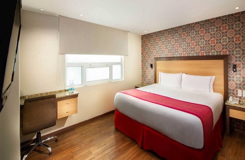 Downtown Mexico City Hotel | Hotel MX garibaldi CDMX, Trademark Collection by Wyndham