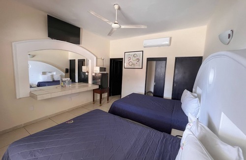 Sin Nombre Hotel | Hotel Oasis