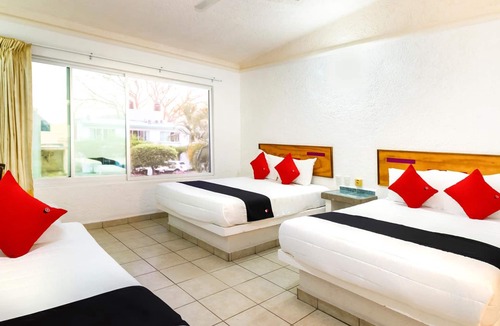 Manzanillo Hotel | Hotel Parotas Manzanillo
