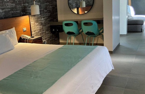 Abasolo Hotel | Hotel Parque Acuático La Caldera