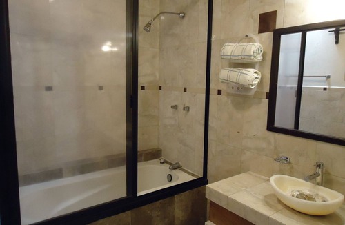 Bernal Hotel | Hotel Peña Real