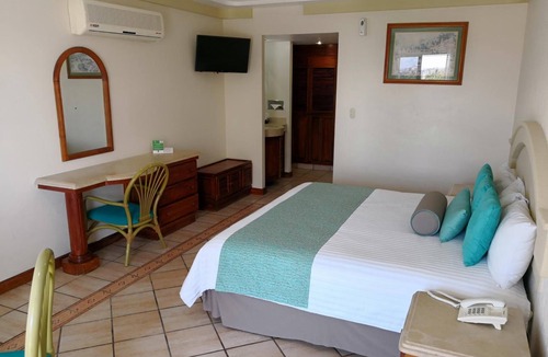 Ferrocarrilera Hotel | Hotel Playa Marina