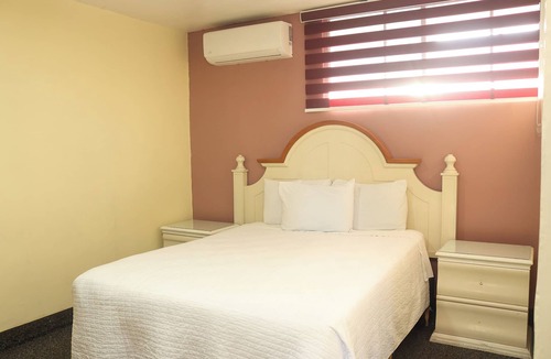 Tijuana Hotel | Hotel Plaza Hermosa