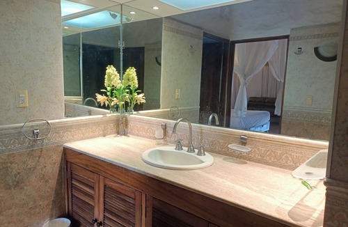 Peninsulas de Santiago Hotel | Hotel Plaza Tucan