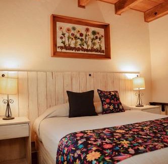 Tapalpa Hotel | Hotel Puerta de Piedra