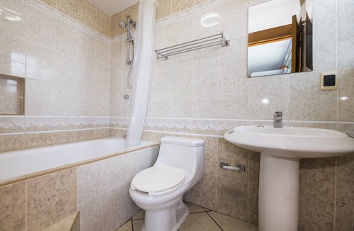 Irapuato Hotel | Hotel Suites de Reyes