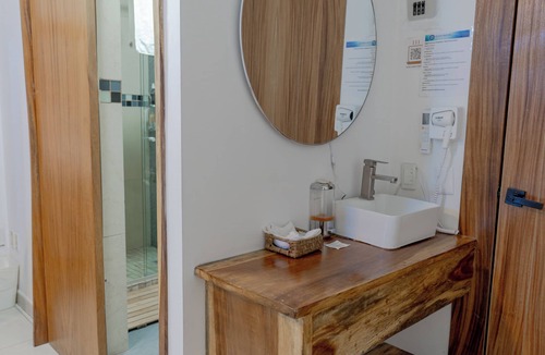 Tonala Hotel | Hotel & Suites Punto Oriente