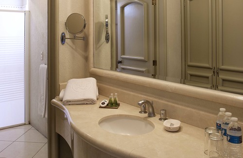 Zapopan Hotel | Hotel & Suites Quinta Magna