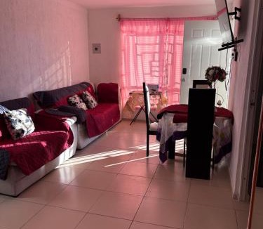El Salto House | House 15 minutes from GDL Airport and VFG Arena