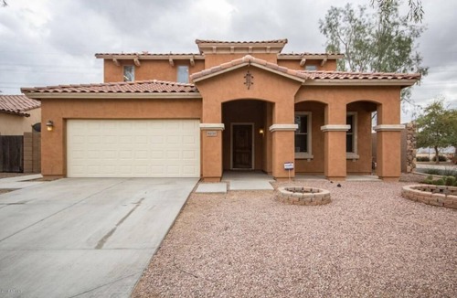 Tuscano House | House completely furnished, (Pet friendly) backyard sunset view