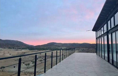 San Antonio de las Minas House | HOUSE FOR 10 PEOPLE in valle de guadalupe VIÑA VISTA